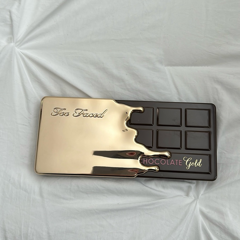 CHOCOLATE Gold by Too Faced. (LIMITED EDITION)